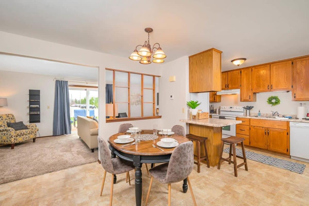 Relax On Ridgeview- 3 Bedroom Appleton Exterior foto